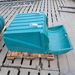 3 stk. brugte foderkasser 100x80x55 cm.